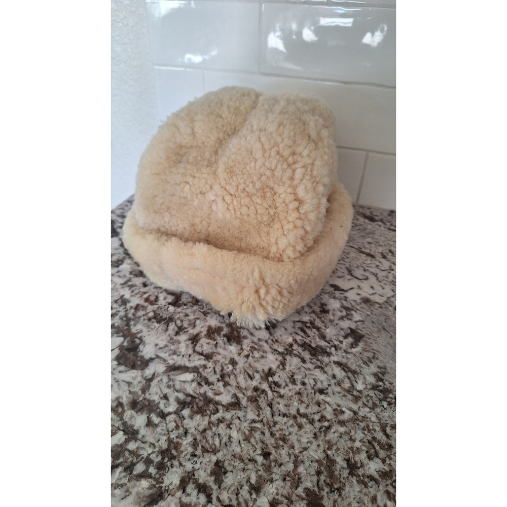 Merry Trading Co Boston Shearling Hat XL Cream Sheepskin Vintage Pillbox Bucket